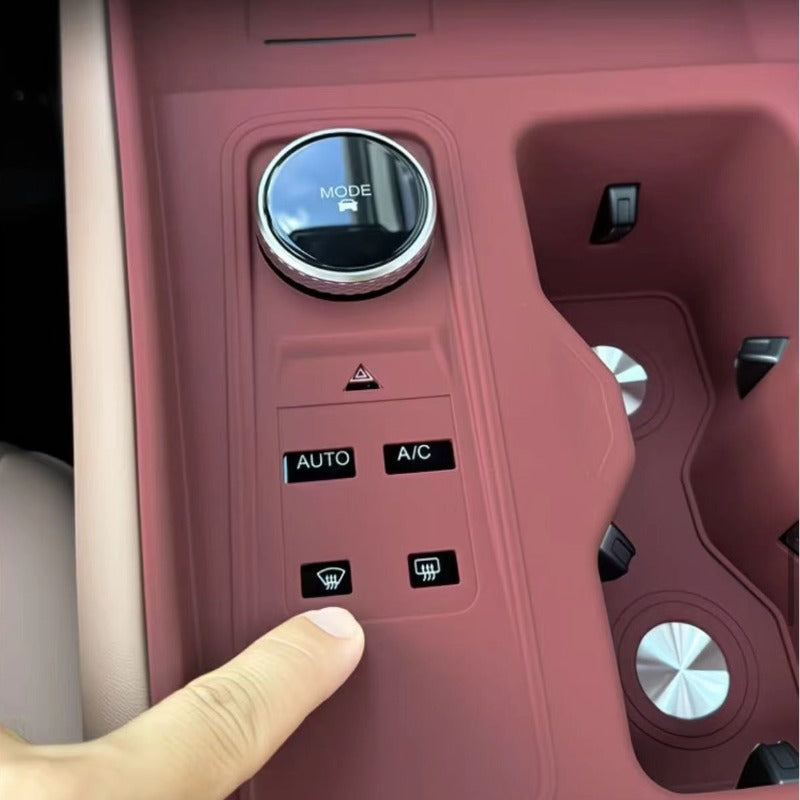 Silicone Center Console Mat for Chery FuLwin T9-Let us help you explore your 4x4 with us Noxfun