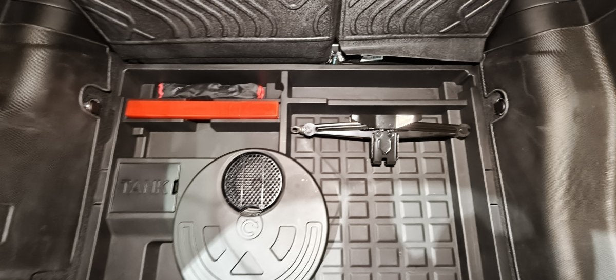 TANK 300 UNDER TRUNK STORAGE TRAY (not suitable for HEV, PHEV or Diesel model)-Let us help you explore your 4x4 with us Noxfun