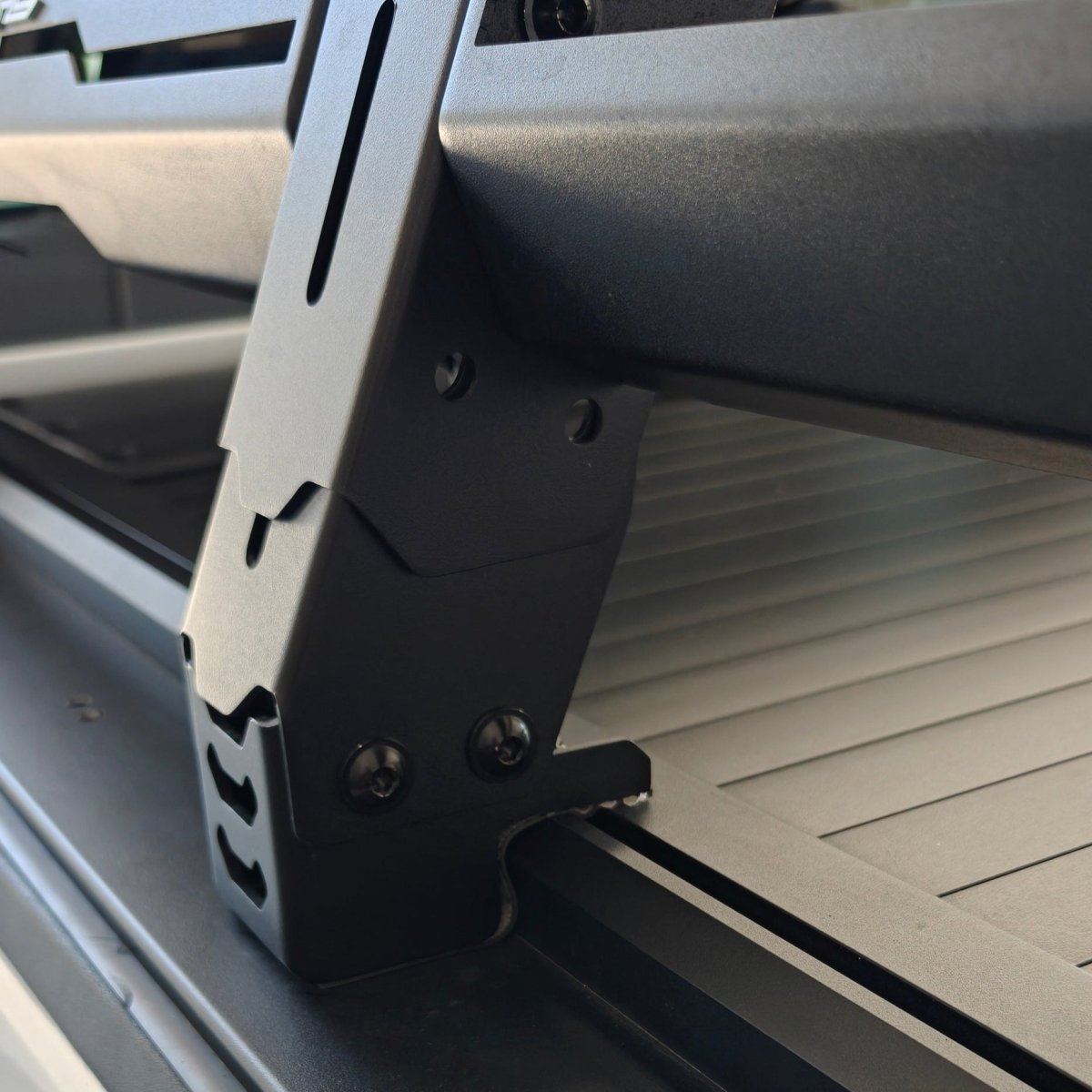 noxfun FORTRESS UNIVERSAL ROLLER SHUTTER TUB RACK-Let us help you explore your 4x4 with us Noxfun