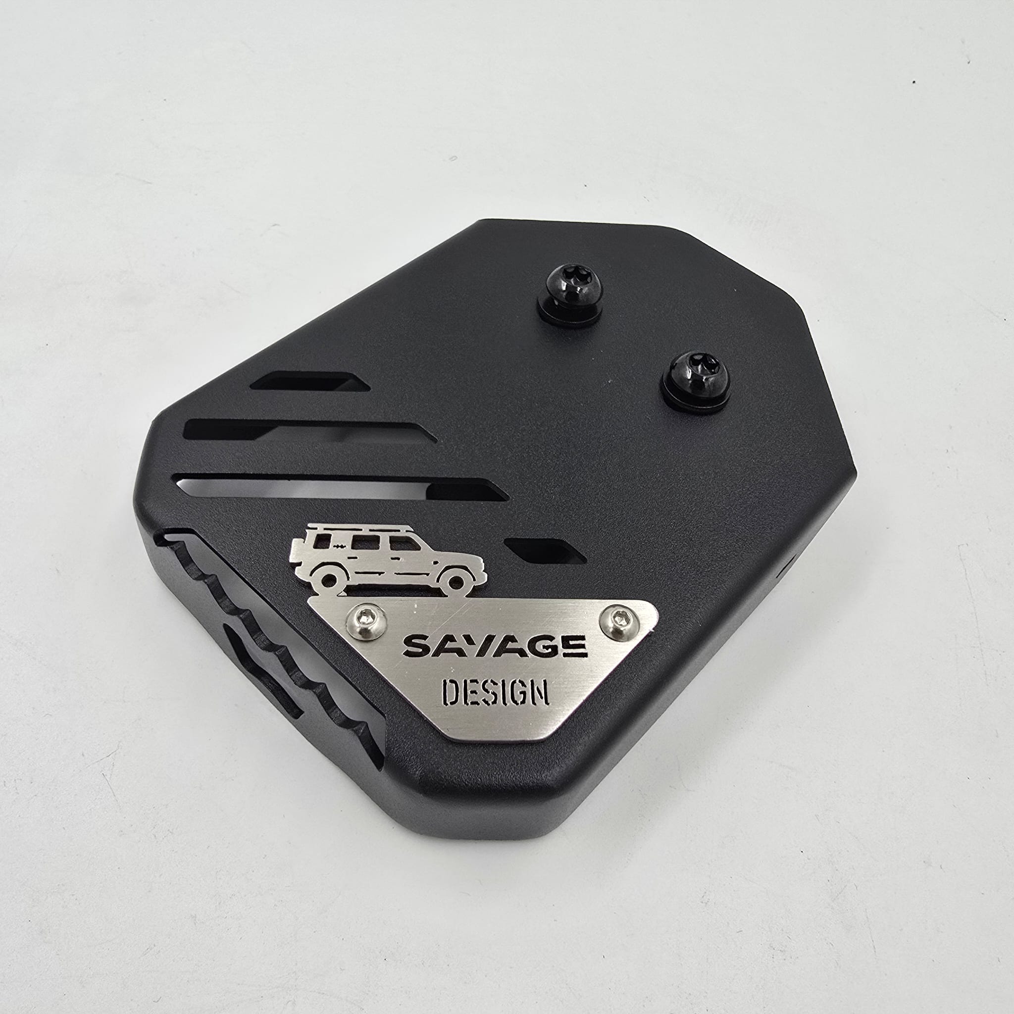 noxfun PHANTOM SERIES REAR BUMPER STEP PLATE DENZA B5 2026+-Let us help you explore your 4x4 with us Noxfun