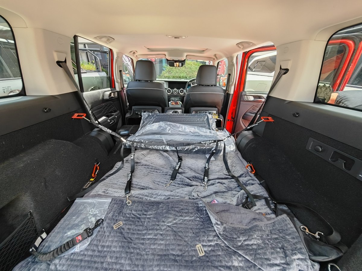 TANK 300 DOG CENTRE HARNESS-Let us help you explore your 4x4 with us Noxfun