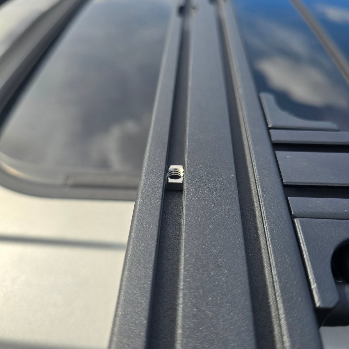 PHANTOM SERIES PLATFORM SLIDE NUTS (SQUARE) 15PCE-Let us help you explore your 4x4 with us Noxfun