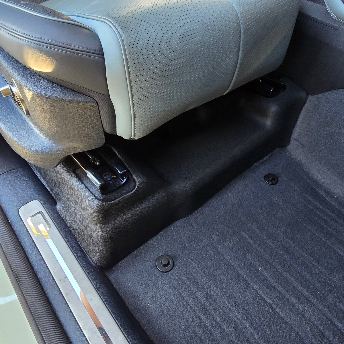 UNDER SEAT PROTECTION COVERS DENZA B5 2026+-Let us help you explore your 4x4 with us Noxfun