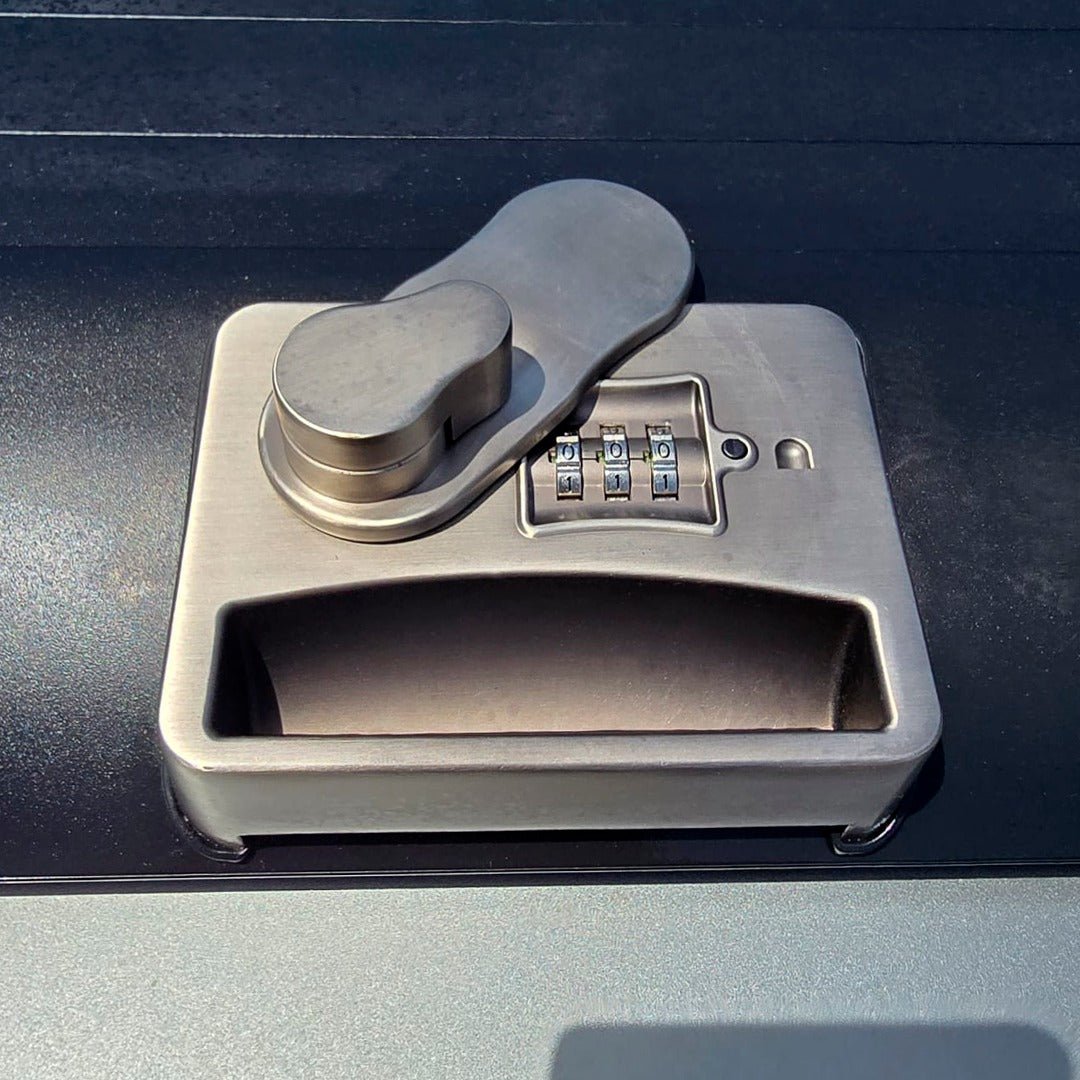 GWM ALPHA noxfunGUARD MANUAL ROLLER SHUTTER WITH PIN CODE LOCK-Let us help you explore your 4x4 with us Noxfun