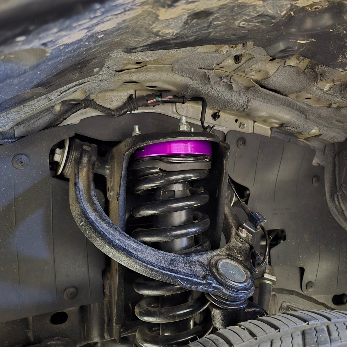 TANK 300  FRONT 1.5 LIFT SPACER-Let us help you explore your 4x4 with us Noxfun