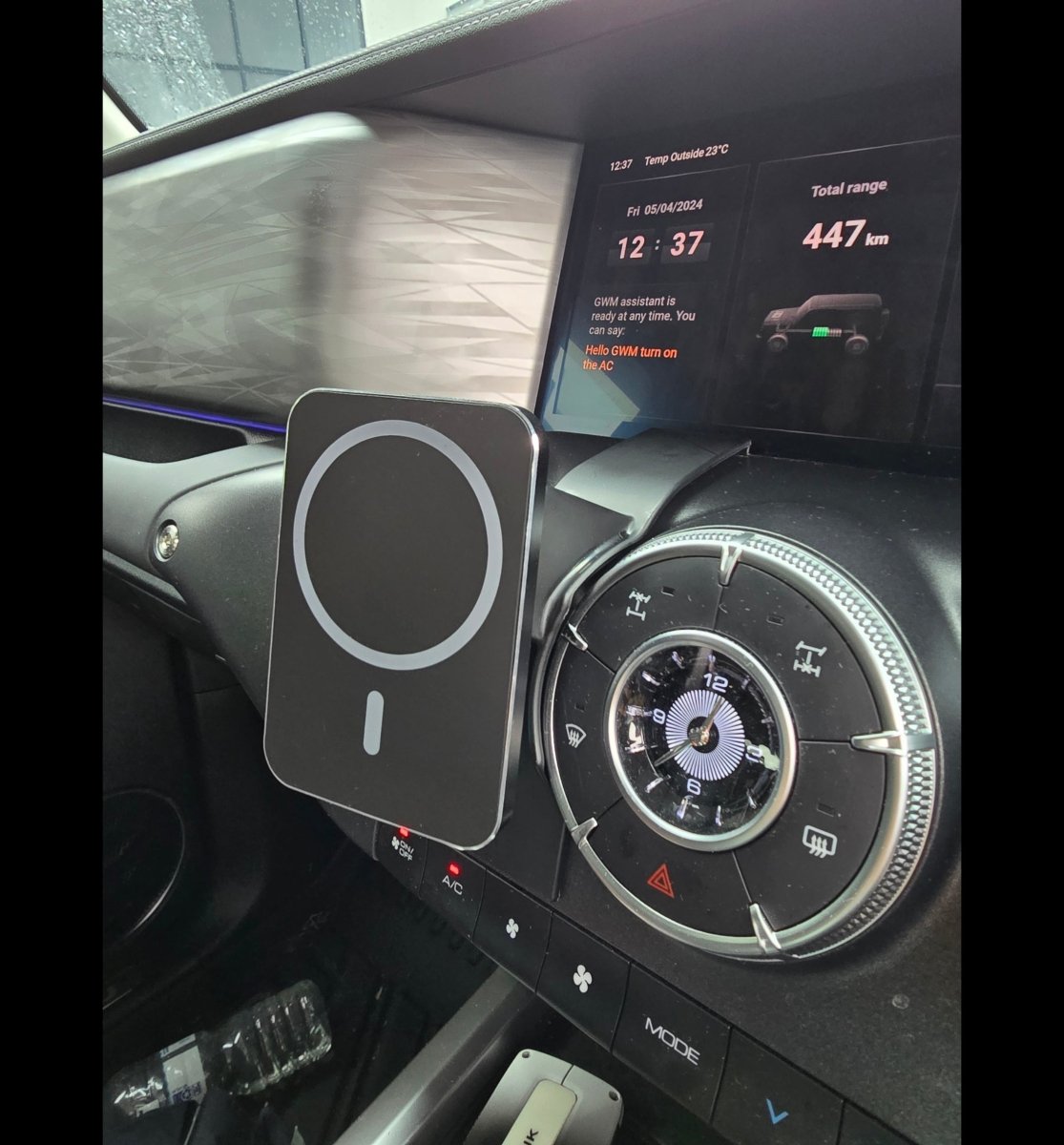 TANK 300 PHONE HOLDER & MAGSNAP 15W WIRELESS CHARGER COMBO-Let us help you explore your 4x4 with us Noxfun