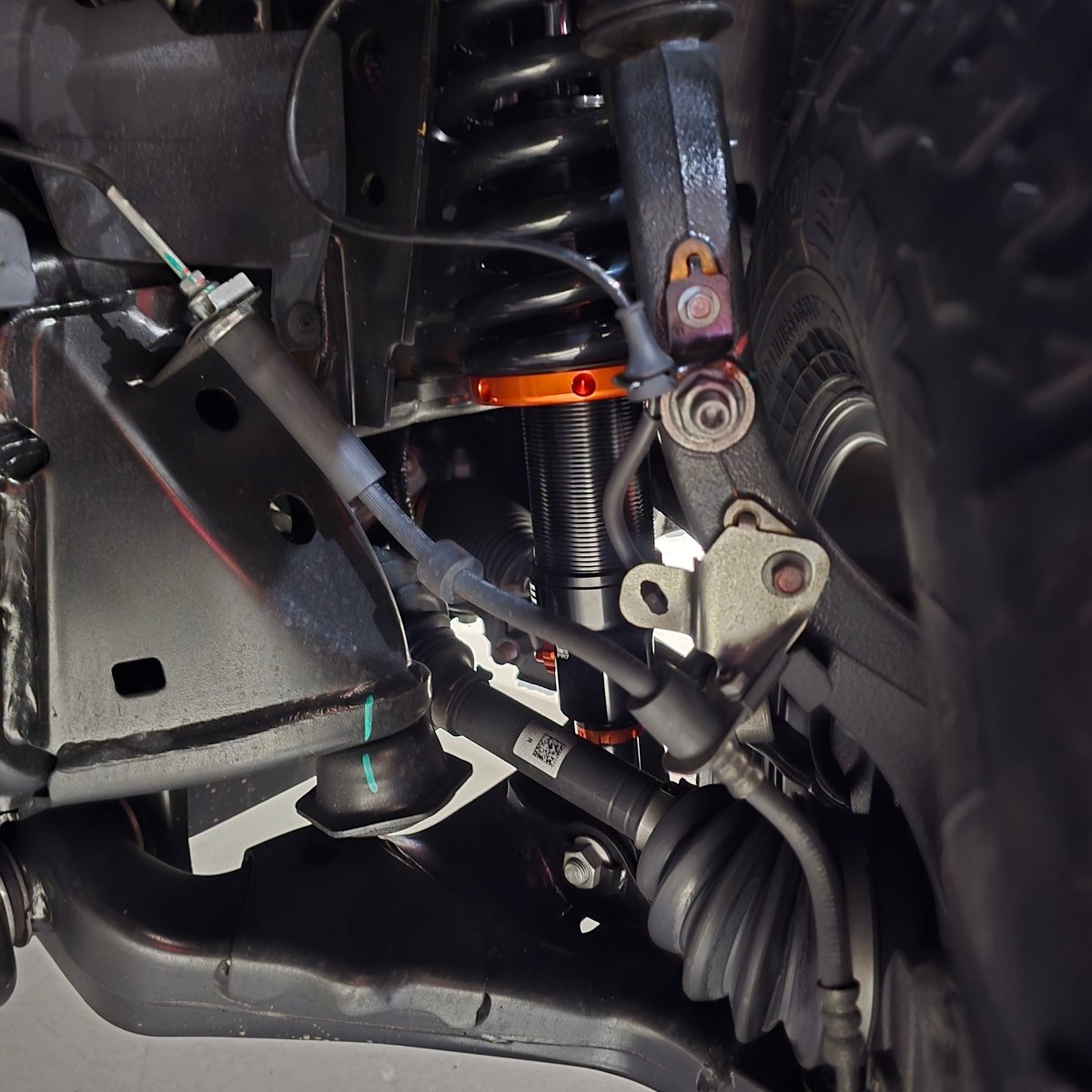 TANK 300 NITROGEN MONOTUBE SUSPENSION KIT-Let us help you explore your 4x4 with us Noxfun