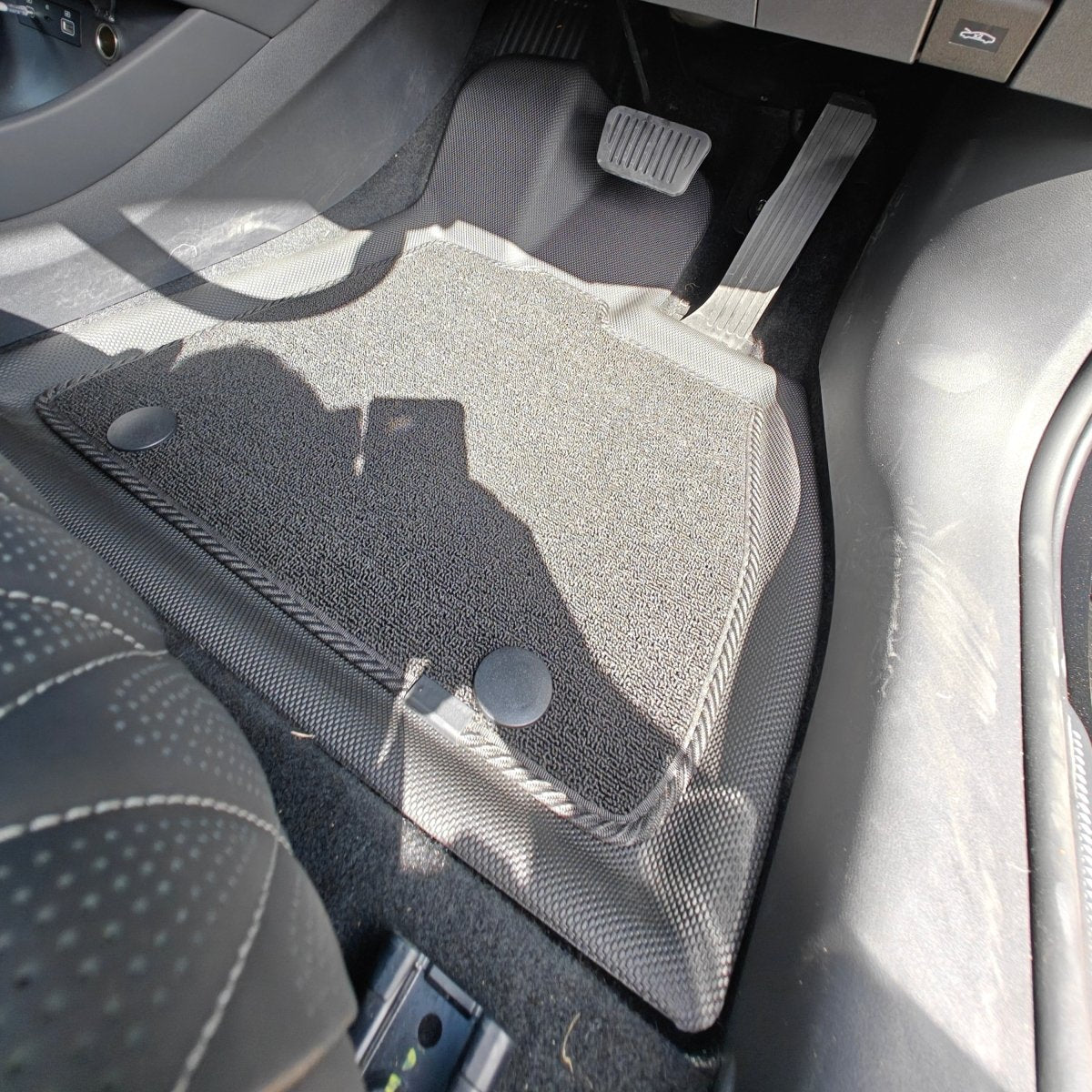 BYD SEAL 2024 11-PIECE FLOOR MAT KIT – PREMIUM PROTECTION WITH CARPET INSERT-Let us help you explore your 4x4 with us Noxfun