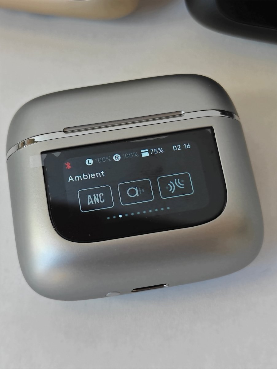 WIRELESS BLUETOOTH HEADPHONES WITH ANC AND LCD CASE-Let us help you explore your 4x4 with us Noxfun