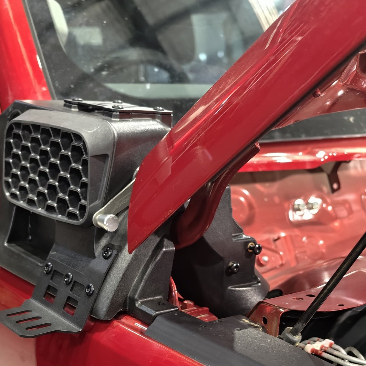 noxfun TANK 300 TRAIL MASTER SNORKEL KIT PETROL & DIESEL OEM FITMENT-Let us help you explore your 4x4 with us Noxfun