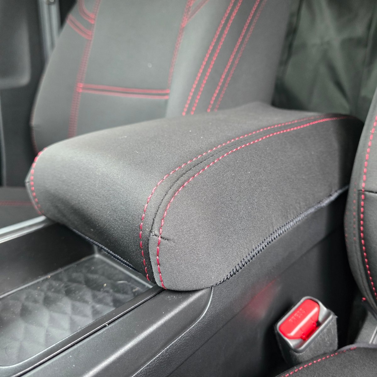 Wetseat Neoprene Seat Covers for GWM Tank 300 – Full Set Front & Rear (Australian Made)-Let us help you explore your 4x4 with us Noxfun