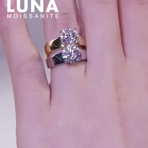 Luna Moissanite 2.0 Ct Round Cut Solitair Wide Band Engagement Ring In Sterling Silver