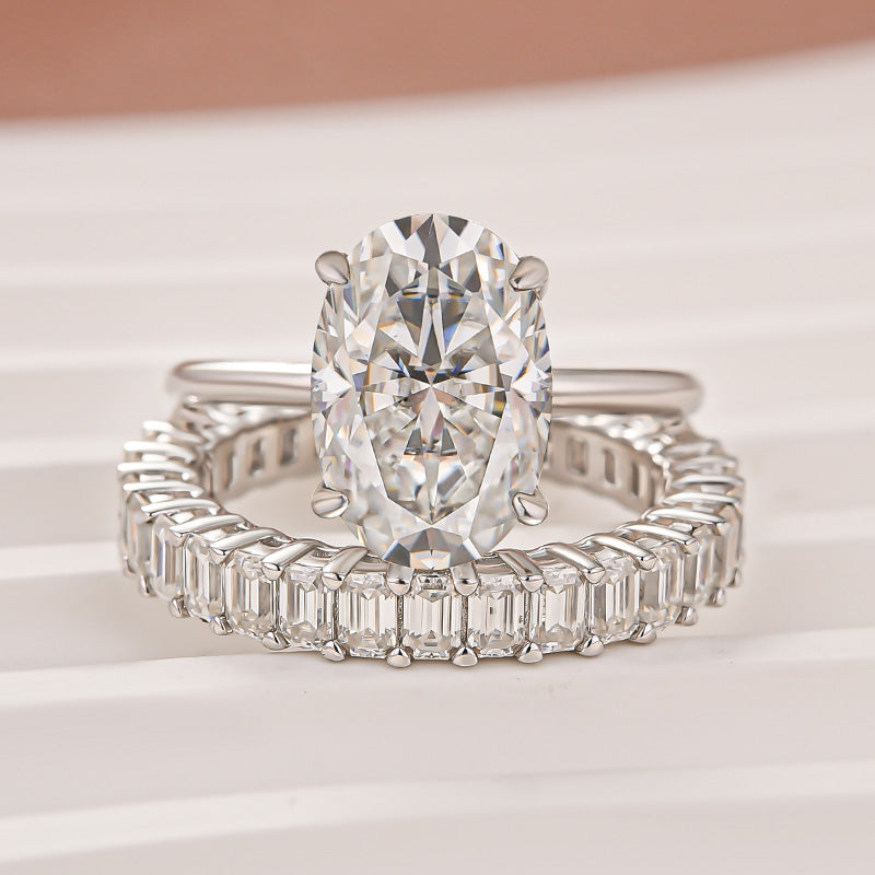 Luna Moissanite 4.0 Ct Oval Cut Solitaire 2-Pc Wedding Ring Set In Sterling Silver with Emerald Cut Wedding Band