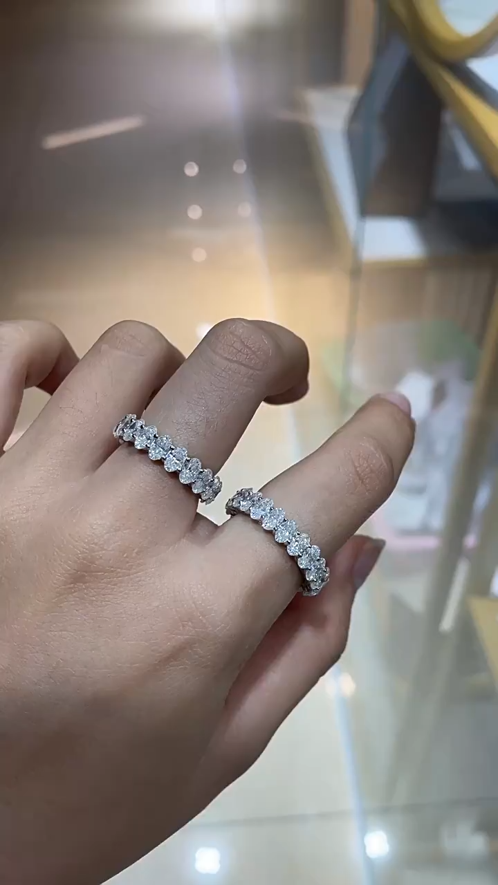 Luna Moissanite Oval Cut 3*5mm Full Eternity Wedding Band In Sterling Silver