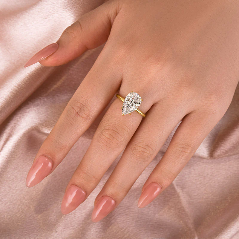 Luna Moissanite 1.0 ～ 3.0 Ct Pear Cut Solitaire Engagement Ring In Sterling Silver