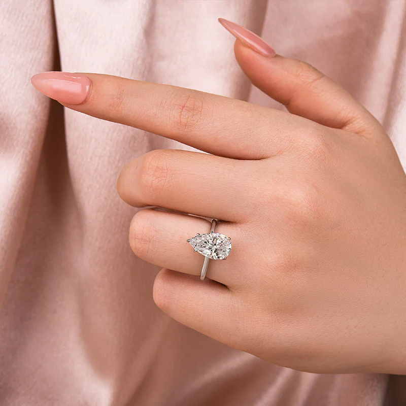 Luna Moissanite 1.0 ～ 3.0 Ct Pear Cut Solitaire Engagement Ring In Sterling Silver