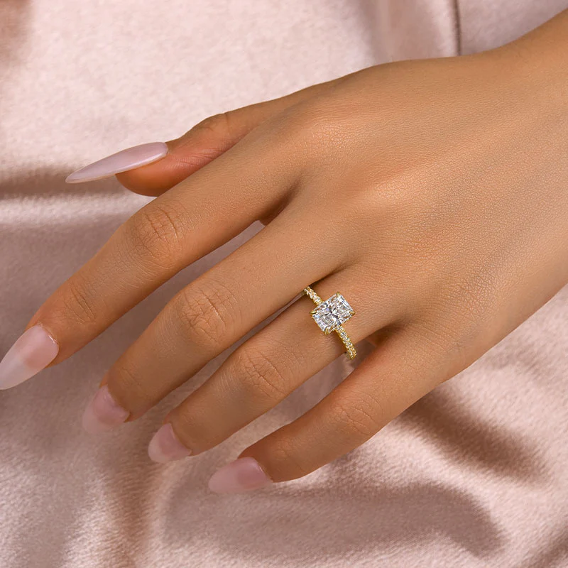 Luna Moissanite 2.0 ～ 4.0 Ct Radiant Cut Classic Engagement Ring In Sterling Silver
