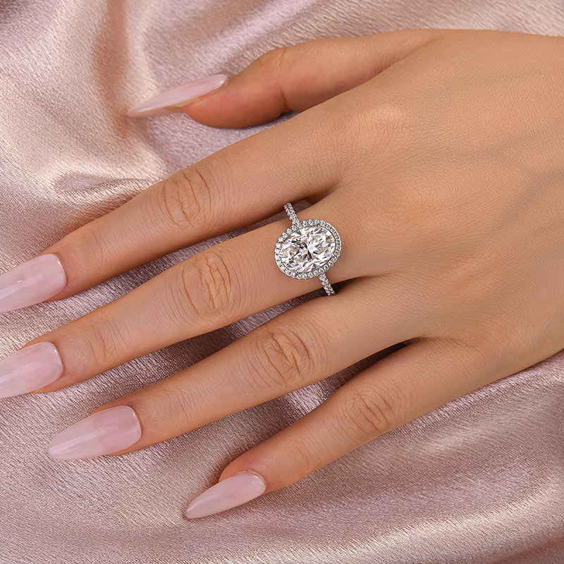 Luna Moissanite 1.0 Ct ～ 5.0 Ct Oval Cut Halo Engagement Ring In Sterling Silver