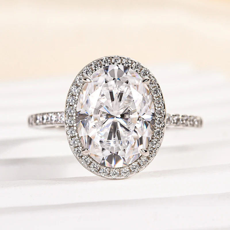 Luna Moissanite 1.0 Ct ～ 5.0 Ct Oval Cut Halo Engagement Ring In Sterling Silver