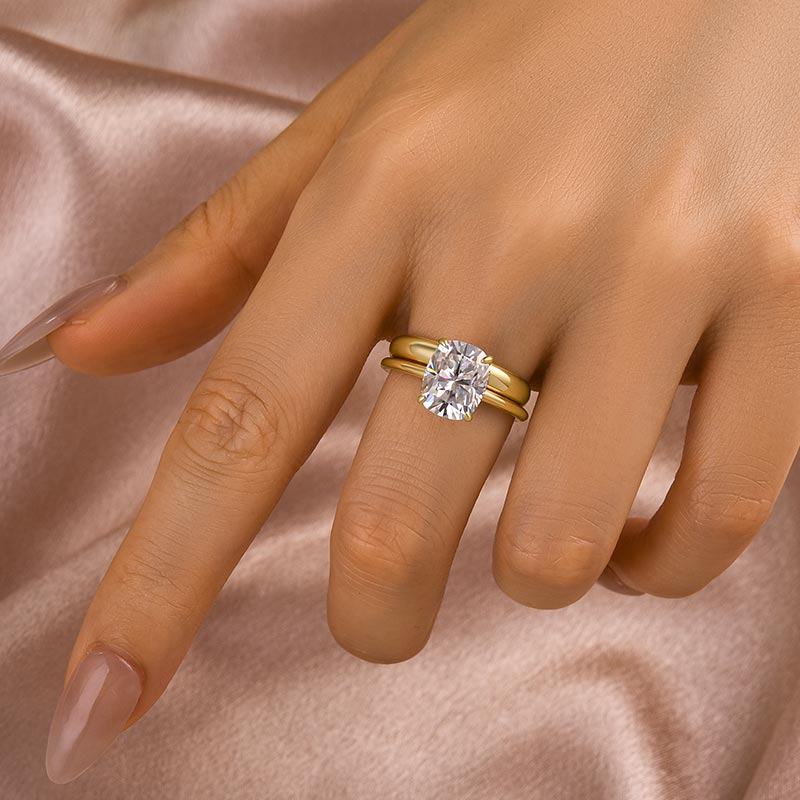 Luna Moissanite 4.0 Ct Cushion Cut Solitaire 2-Pc Wedding Ring Set In Sterling Silver with Wide Band