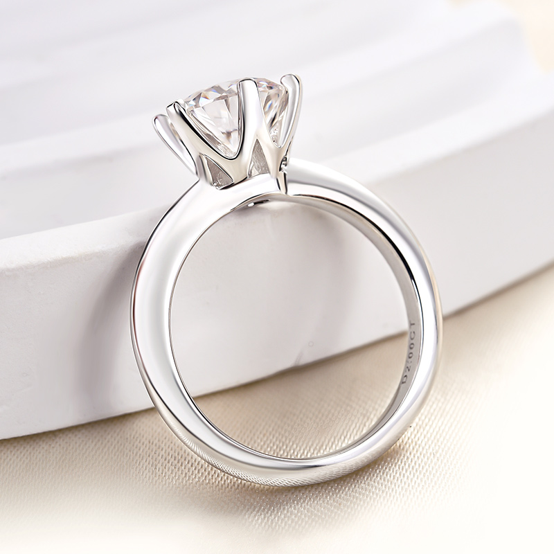 Luna Moissanite 0.5 Ct ～ 5.0 Ct Round Cut Classic Solitaire Six-Prong Engagement Ring In Sterling Silver