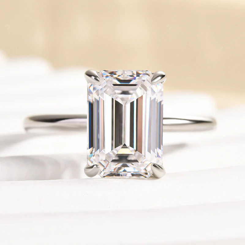 Luna Moissanite 1.0 Ct ～ 4.0 Ct Emerald Cut Solitaire Classic Engagement Ring In Sterling Silver