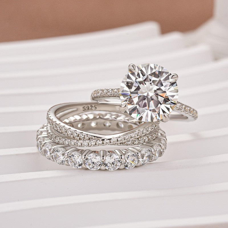 Luna Moissanite 4.0 Ct Round Cut 3-Pc Wedding Ring Set In Sterling Silver