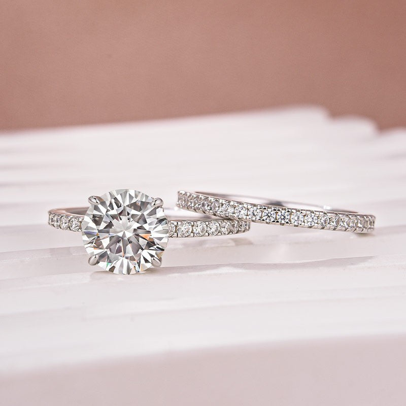 Luna Moissanite 2.0 Ct Round Cut Classic 2-Pc Wedding Ring Set In Sterling Silver