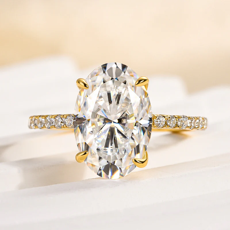Luna Moissanite 4.0 Ct Oval Cut Classic Engagement Ring In Sterling Silver