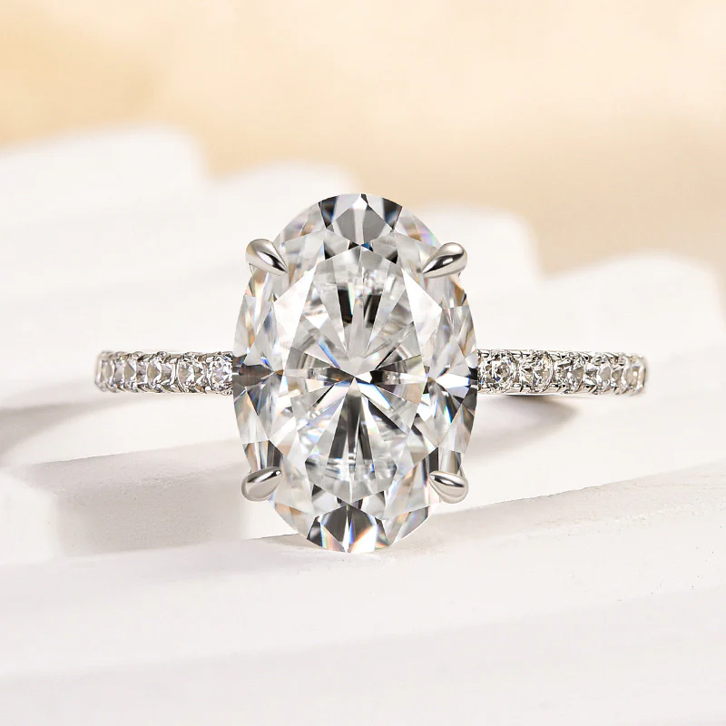 Luna Moissanite 4.0 Ct Oval Cut Classic Engagement Ring In Sterling Silver