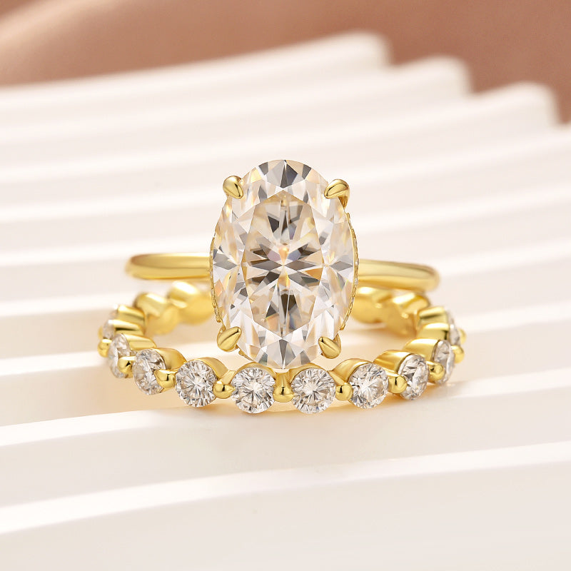 Luna Moissanite 4.0 Ct Oval Cut 2-Pc Wedding Ring Set In Sterling Silver