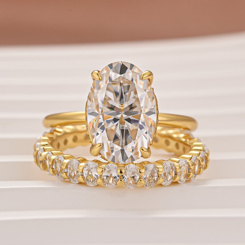 Luna Moissanite 4.0 Ct Oval Cut 2-Pc Wedding Ring Set In Sterling Silver