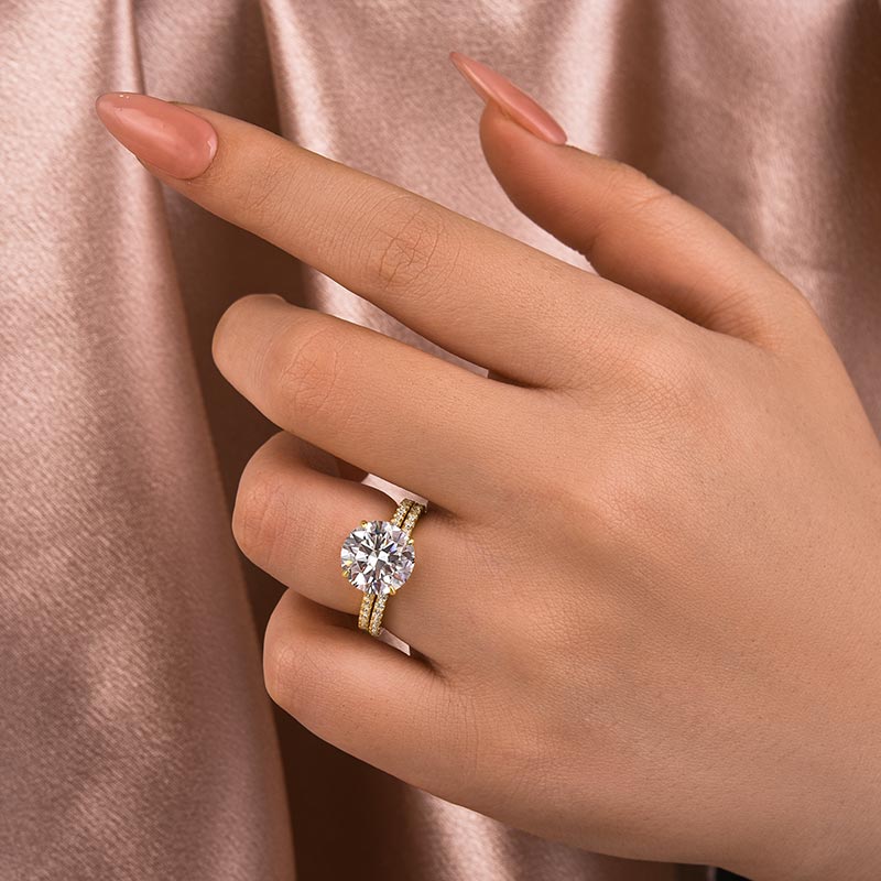 Luna Moissanite 4.0 Ct Round Cut Pave 2-Pc Wedding Ring Set In Sterling Silver