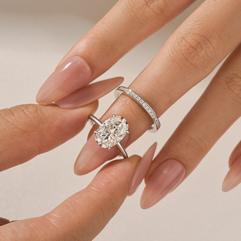 Luna Moissanite 4.0 Ct Oval Cut Solitaire 2-Pc Wedding Ring Set In Sterling Silver
