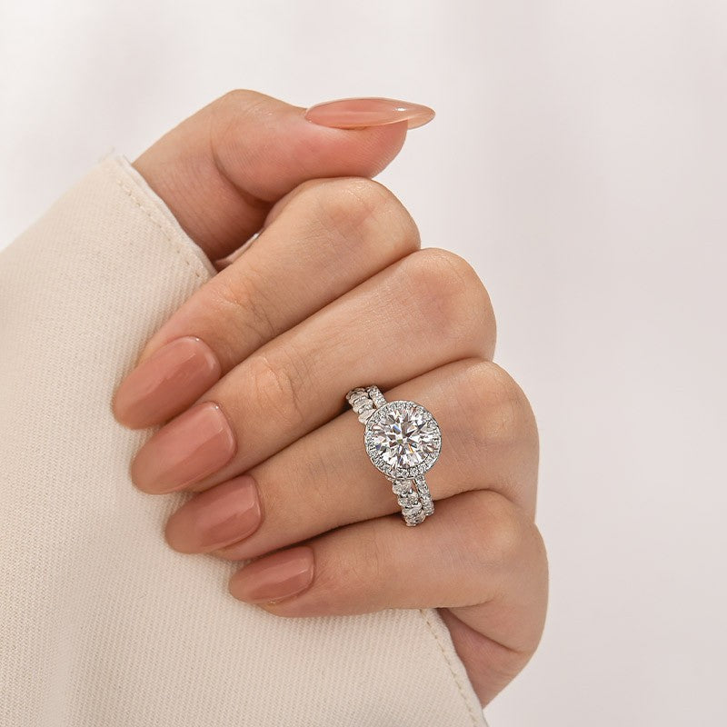 Luna Moissanite 2.0 Ct ～ 6.0 Ct Round Cut Halo 2-Pc Wedding Ring Set In Sterling Silver with Oval Cut Band