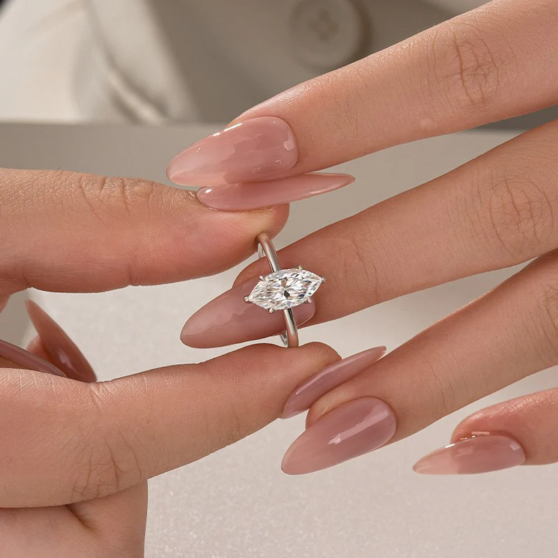 Luna Moissanite 1.0 Ct ～ 3.0 Ct Marquise Cut Classic Solitaire Engagement Ring in Sterling Silver