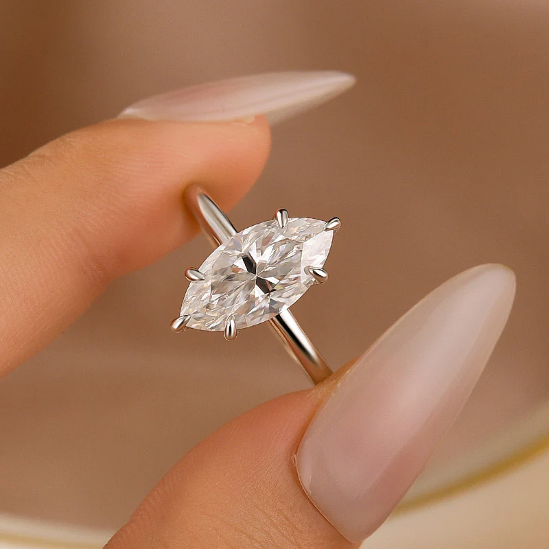 Luna Moissanite 1.0 Ct ～ 3.0 Ct Marquise Cut Classic Solitaire Engagement Ring in Sterling Silver
