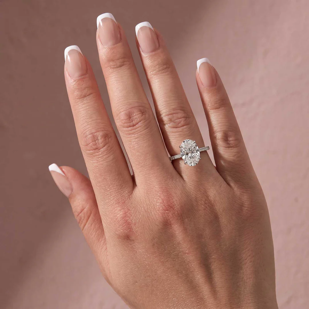 Luna Moissanite 4.0 Ct Oval Cut Classic Engagement Ring In Sterling Silver