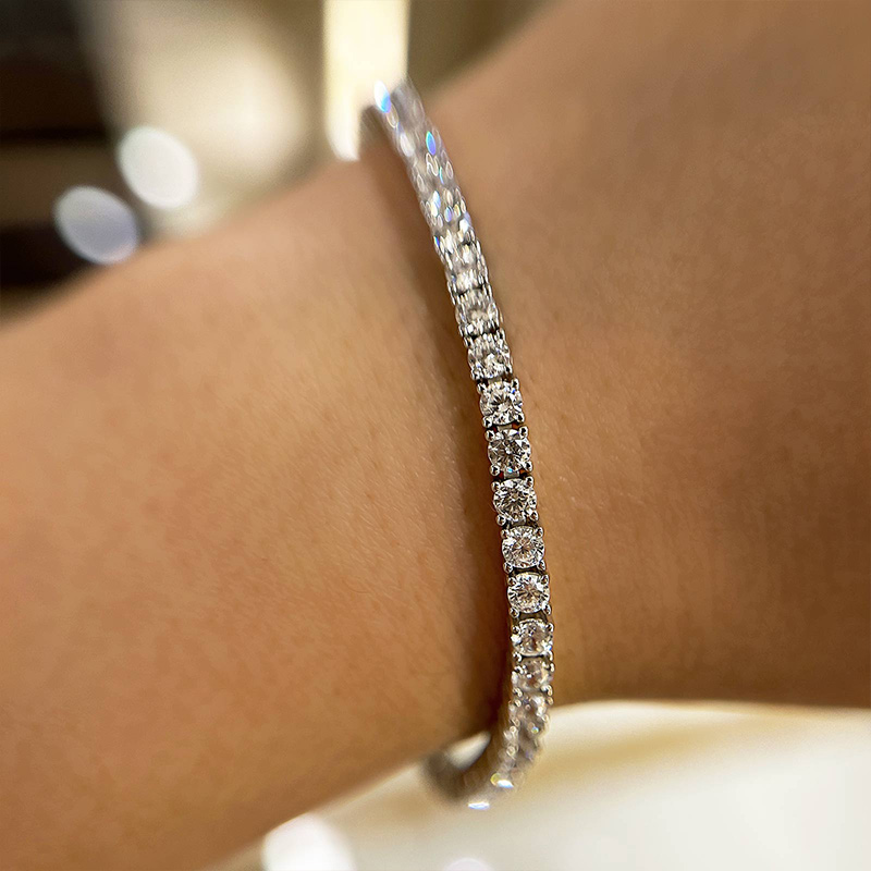 Romantic Simple White Round Cut Bracelet for Women In Sterling Silver-Sterling Silver-lornajewelry