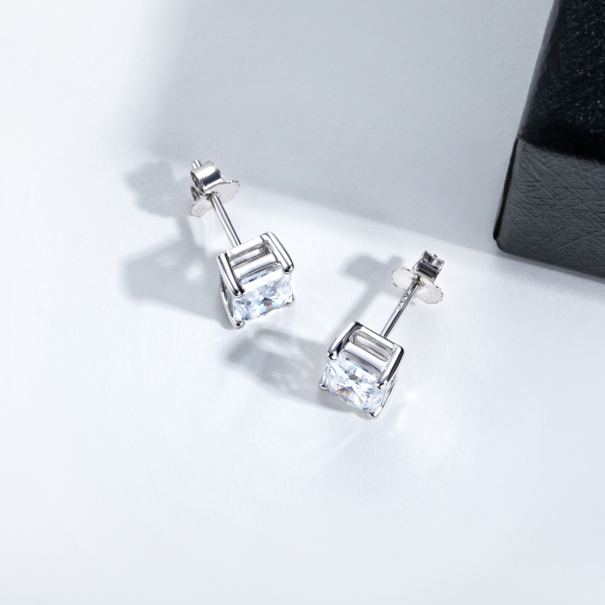 Luna Moissanite 1.0 Ct ～ 6.0 Ct Radiant Cut Stud Earrings In Sterling Silver