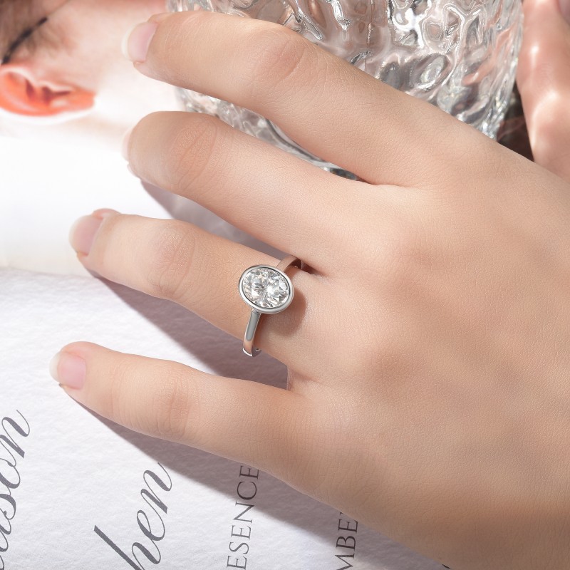 2Ct Oval Cut Moissanite Elegant Sterling Silver Engagement Ring