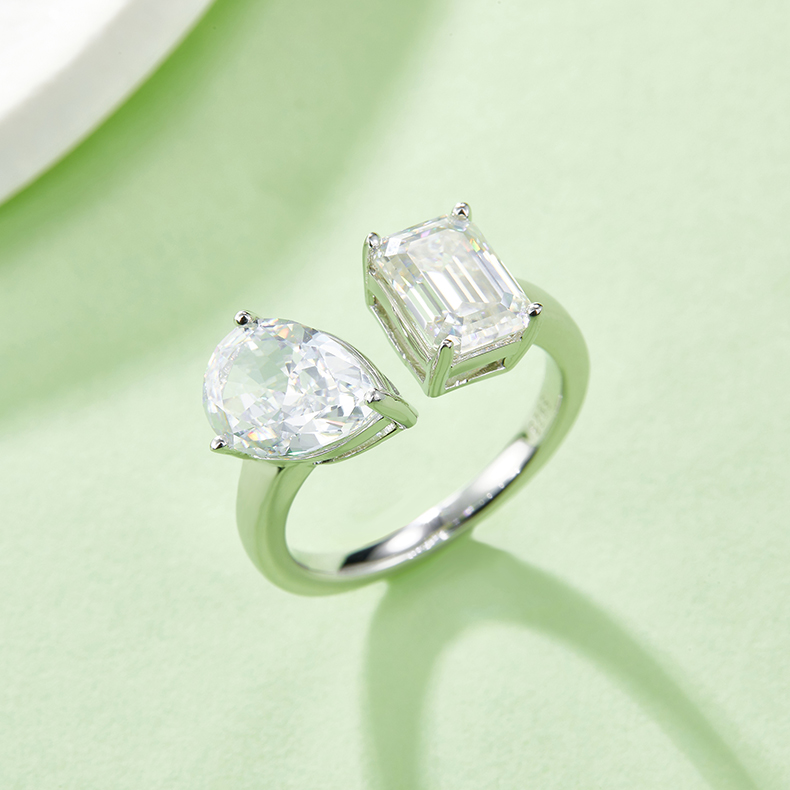 2Ct+1.5Ct Moissanite Pear & Emerald Cut Double Stones Design Engagement Ring