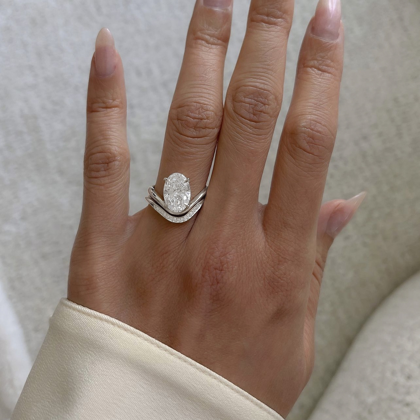 2.5Ct Moissanite Oval Cut Classic Wedding Set in Sterling Silver-Sterling Silver-lornajewelry
