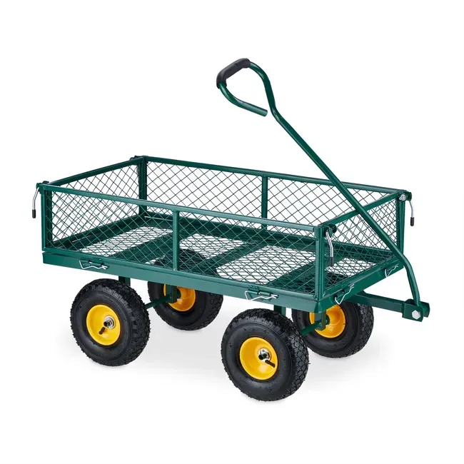 Carro de jardín versátil con capacidad de carga de 408 kg para transportar tierra y grava. Carro con laterales de malla y plataforma plana con ruedas metálicas giratorias.