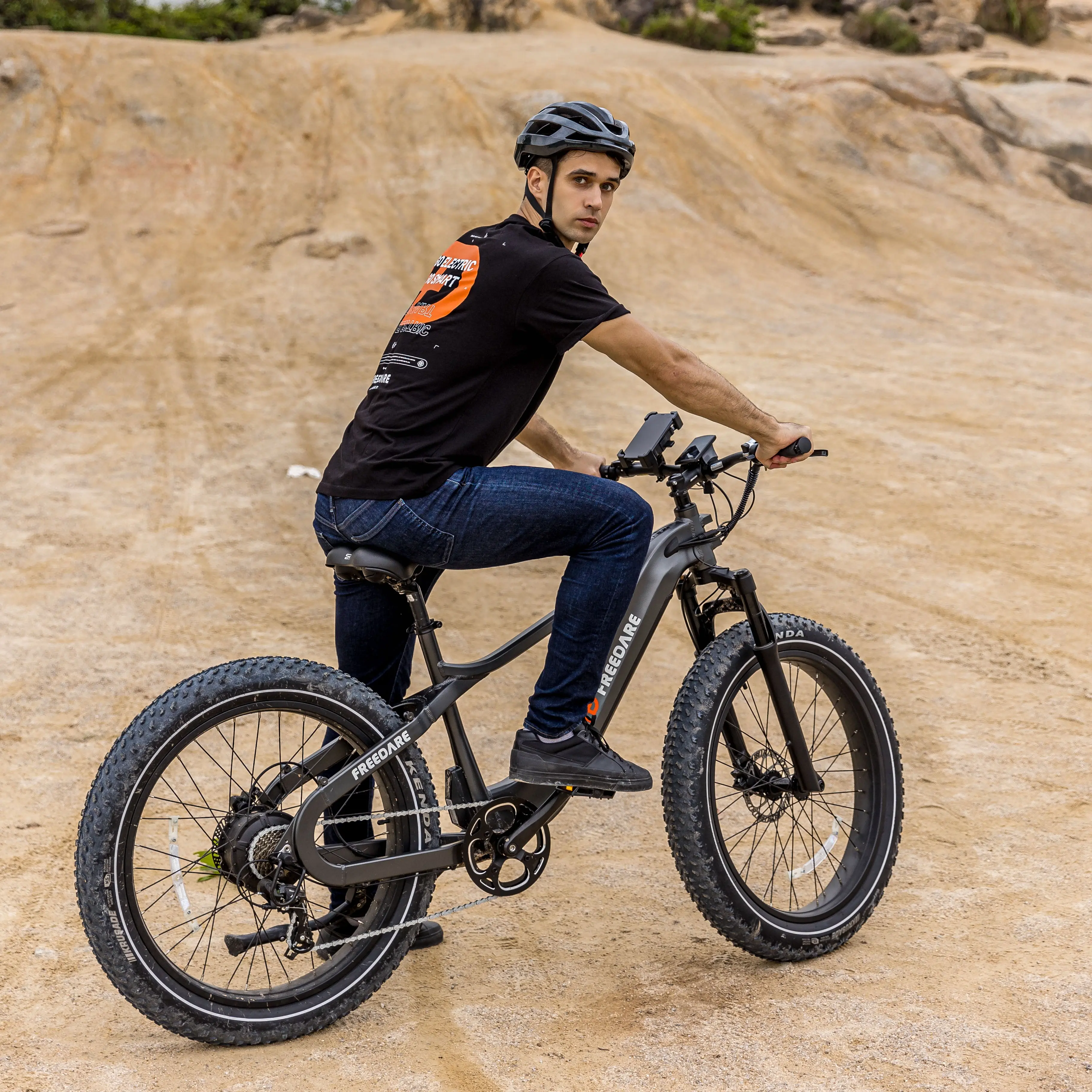 New 2000W peak power electric bicycle APP with Qualcomm IoT card chip and 4G communication chip for real-time positioning, 31MPH, 48V19.6AH, 7-speed adjustable 26 inch inflatable tires, ideal choice for urban commuting, off-road fashion enthusiasts