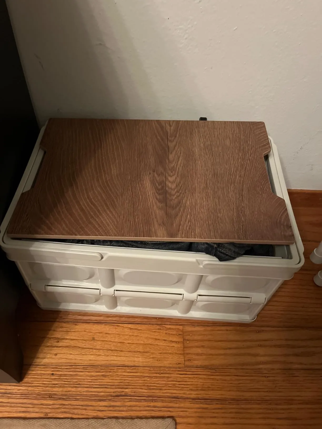 Sturdy and looks nice !
