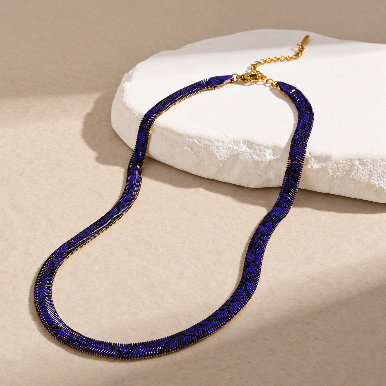 🐍 Final Day – 60% OFF Serpent Statement Necklace | Bold & Elegant ✨