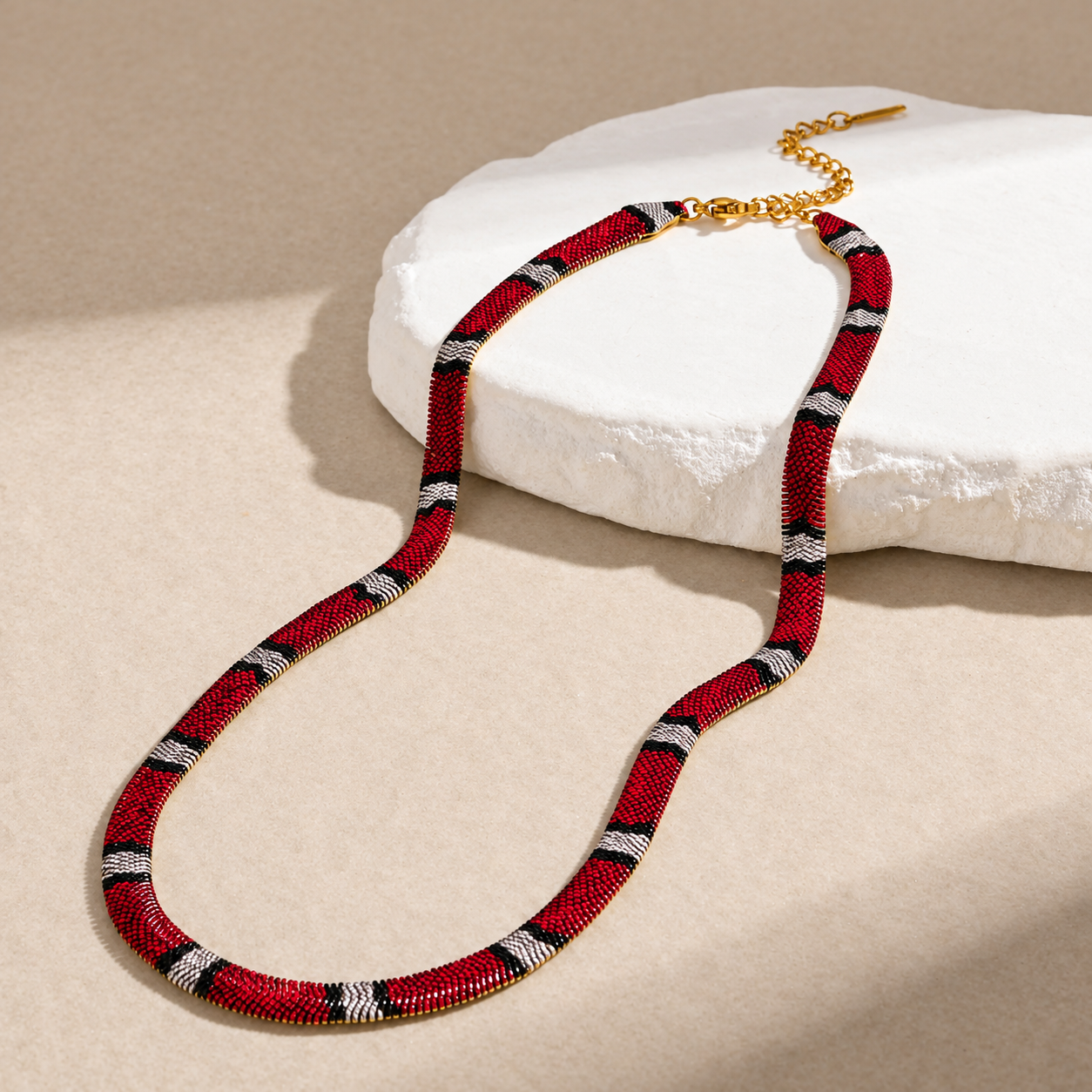 🐍 Final Day – 60% OFF Serpent Statement Necklace | Bold & Elegant ✨