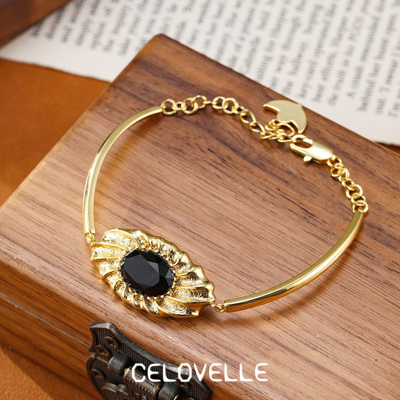 Elara Gleam Sculptural Chain Bracelet product image 7