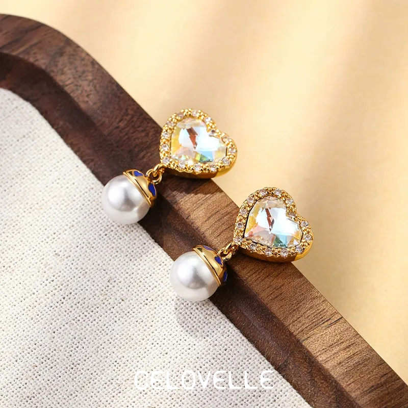 Liora Gleam Pearl Heart Stud Earrings product image 2